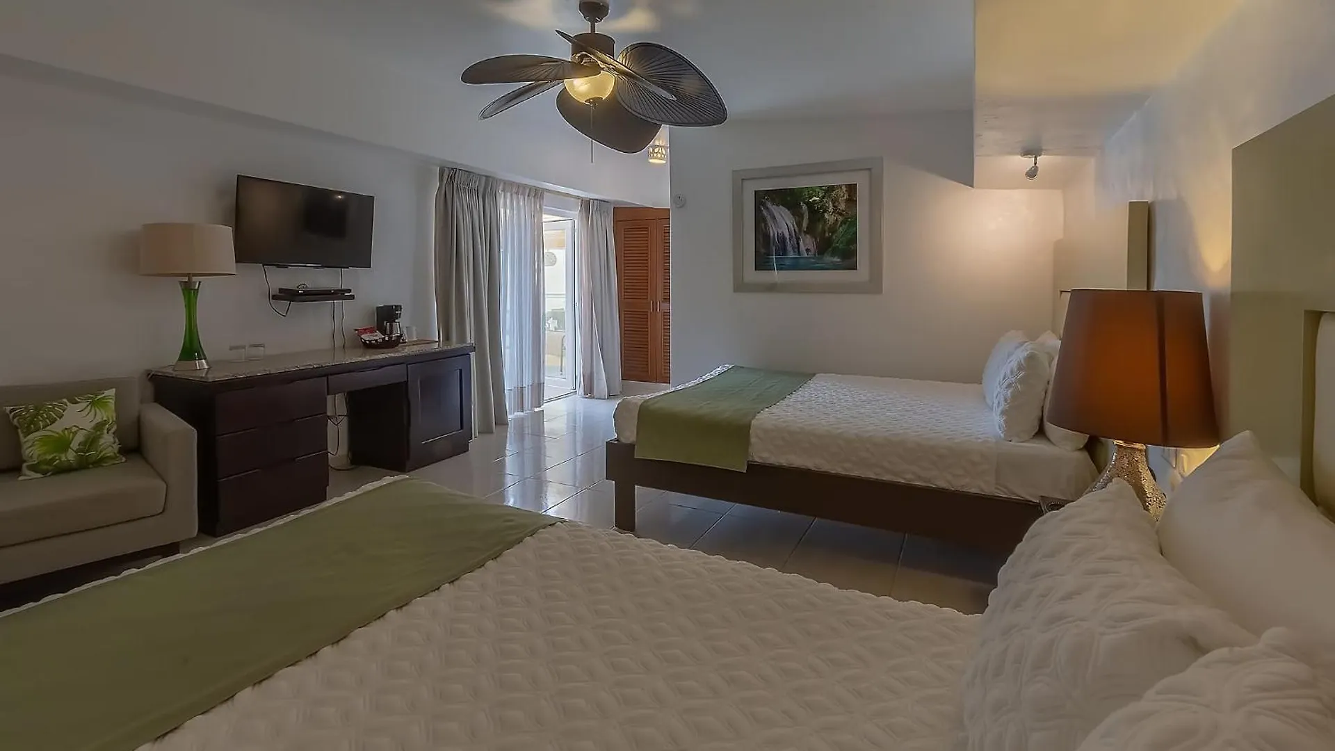 Hotel Villa Taina Cabarete 4*,