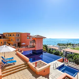 Martinique Whitsunday 4*, Эйрли-Бич Австралия