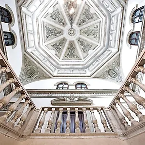 https://hospes-palacio-de-los-patos.es-andalucia.com