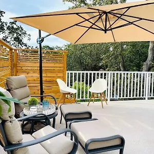  Apartment Stylish Cozy One Bedroom Studio With Free Parking Canada