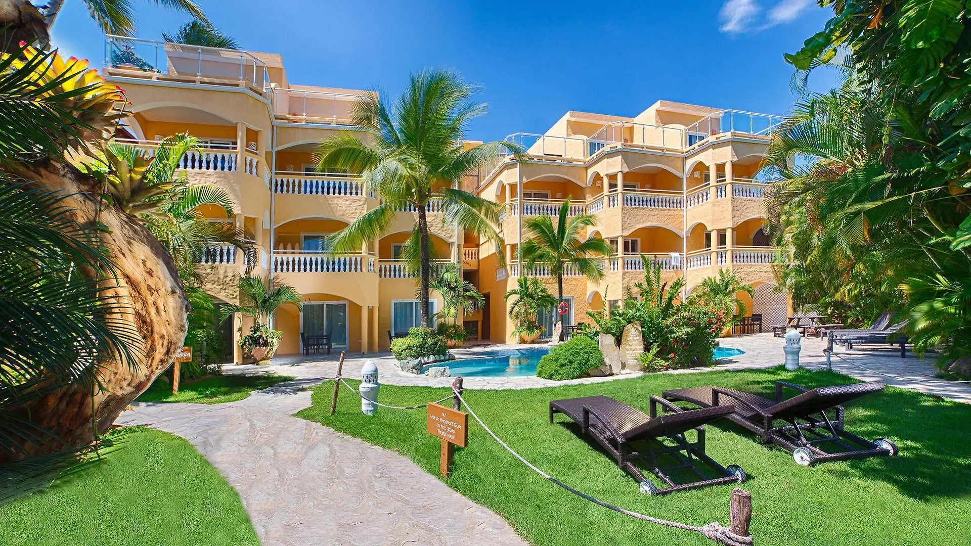 Hotel Villa Taina Cabarete 4*,